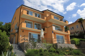  Apartments with a parking space Icici, Opatija - 7785  Ичичи